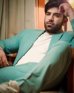 Paras Chhabra Instagram - Style में रहने का।

suit:- @skjcouture 

📸 @i.parasbains 
@iabhibains 

#paraschhabra #parasarmy