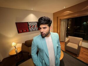 Paras Chhabra Instagram - Suit:- @skjcouture 
Camera 📸 
@i.parasbains 
@iabhibains