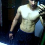 Paras Chhabra Instagram - Jab bhi workout karne ka socho tab tab gym band ho jaate hai… i am noticing people are texting me everyday to start the gym… i m a gym freak… uploading all these for you and myself to get motivate more for workout… its been 2 years i am seeing myself like this with the MoTa pet… my health were not supporting me… but now m all fine and all set to hit the gym … par saaala gym to khuleeeeeee 🤬😠 Note- i can only workout in gym to plzzz gyaan na dena ki road pe running karo and all sh*t… 😂😅🤣 #paraschhabra #parasarmy #workout #gym #gymfreak Mohali, Chandigarh