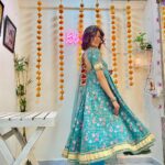 Parull Chaudhry Instagram - You know what always makes my day, a good outfit. What about you? Cant wait to read your comments Outfit @thakurbaiofficial 💗 Styling & PR @rimadidthat 💗 #parullchaudhry #actor #influencer #contentcreator #parullians #explore #bhagyalakshmi #jofithaiwohhithai #traveller #vlogger #chaudhryonthego #fashion #fitness #beauty #lifestyle #fashionblogger #beautyblogger #yogini #fitnessmotivation #travel #saasbahuaurbetiyaan #parullkipaltan #ootd Mumbai - मुंबई