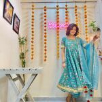 Parull Chaudhry Instagram - You know what always makes my day, a good outfit. What about you? Cant wait to read your comments Outfit @thakurbaiofficial 💗 Styling & PR @rimadidthat 💗 #parullchaudhry #actor #influencer #contentcreator #parullians #explore #bhagyalakshmi #jofithaiwohhithai #traveller #vlogger #chaudhryonthego #fashion #fitness #beauty #lifestyle #fashionblogger #beautyblogger #yogini #fitnessmotivation #travel #saasbahuaurbetiyaan #parullkipaltan #ootd Mumbai - मुंबई