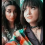 Parull Chaudhry Instagram - Throwback to their dd days!🥺🤣💗 dt :: them! #parullchaudhry #parullians #thosedays #weloveparullchaudhary #parullkineha #divyadrishti #ashleshashergill #ash #bhagyalakshmi #sbab #reels #reelsinstagram #reelitfeelit #instagood #saasbahuaurbetiyaan #parha♥️ #explore #explorepage #vms #fanedits #fanmade Love and Peace!! 🌈🎉🌩️💘