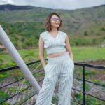 Parull Chaudhry Instagram - The best view of 2022 @touchwoodbliss 💕 #parullchaudhry #actor #influencer #contentcreator #parullians #explore #bhagyalakshmi #jofithaiwohhithai #traveller #vlogger #chaudhryonthego #fashion #fitness #beauty #lifestyle #fashionblogger #beautyblogger #yogini #fitnessmotivation #travel #saasbahuaurbetiyaan #reels #reelsinstagram #reelsvideo #reelsindia #reelslovers #reels2022 Touchwood Bliss Nature Retreat