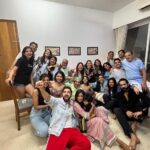 Parull Chaudhry Instagram - Happy faces 😃 Family that bonds off screen ❤️ Thank you @imrohitsuchanti for hosting us, your family is so welcoming & warm 🤗 felt like home. @imrohitsuchanti @aishwarya_khare @udaytikekar @bansalsmita_ @aakanshashukla0803 @rakesh.malhotra89 @munira_kudrati @gandhi_aman_ @ankitbhatia14 @maeramishra @kavitabanerjee @pratishthax17 @karunavermaa @officialkanikamann #bhagyalakshmi Mumbai - मुंबई