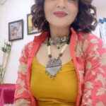 Parull Chaudhry Instagram - Gulabi chunariya 💗 Gulabi kurta @tara_c_tara 💗 @maverick.communication01 💗 Hair @maimunasayyed786 💗 Jewellery & 🎥 @shaikhaasifa626 💗 #parullchaudhry #actor #influencer #contentcreator #parullians #explore #bhagyalakshmi #jofithaiwohhithai #traveller #vlogger #chaudhryonthego #fashion #fitness #beauty #lifestyle #fashionblogger #beautyblogger #yogini #fitnessmotivation #travel #saasbahuaurbetiyaan #reels #reelsinstagram #reelsvideo #reelsindia #reelsviral #reelslovers #reelstrending #reelsexplore Mumbai - मुंबई
