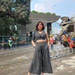 Parull Chaudhry Instagram - I am the Calm in middle of chaos ❤️ Styling & outfit @tripzarora ❤️ Jewellery @shaikhaasifa626 ❤️ #parullchaudhry #actor #influencer #contentcreator #parullians #explore #bhagyalakshmi #jofithaiwohhithai #traveller #vlogger #chaudhryonthego #fashion #fitness #beauty #lifestyle #fashionblogger #beautyblogger #yogini #fitnessmotivation #travel #saasbahuaurbetiyaan #parullkipaltan Mumbai - मुंबई
