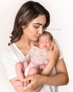 Pooja Banerjee Instagram - 10 years Ago, today 5th of April I faced the camera for the first time and became an actress and since that day I’ve been grateful to the universe for making me happy , content and an actress and today YOU my love , you’ve made me a mother and given me happiness that I can’t ever measure .. love you to infinity … @sanassejwaal  You faced the camera for the first and you’ve made me the happiest mother … love you baby girl @sanassejwaal 📸- @falgunikharwaphotography