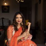 Pooja Banerjee Instagram - Happy Diwali… May This Diwali bring peace, prosperity,love and light in your life … Styled by @thedotdiary @thedottstyle Outfit by @gopivaiddesigns Earrings by @koharbykanika Makeup & Hair by @jhanvimehta_mua_ Clicked by @captis.studios.fashion. #PoojaBanerjee #GopiVaid #Diwali #DiwaliOutfit #Bluemermaid #MomToBe New Delhi