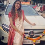 Pooja Banerjee Instagram - #AshcheBochorAbarHobey #JoyMaDurga #ShubhoBijoya saree by @devatithi Killick Nixon Studios, Chandiwali