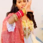 Priyanka Chahar Choudhary Instagram - Devar-bhabhi 🥳 #udaariyaan @aebyborntoshine #tejo