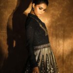 Priyanka Chahar Choudhary Instagram - Swipe left to see the most awaited picture 😉 Photographer: @sanjaydubeyphotography Styled by: @kmundhe4442 Outfit: @bharat_reshma Makeup: @makeupbyrishabk Hair: @nat_chava HMU agency: @tapnrise Team: @greenlight__media #priyankachaharchoudhary #priyankit