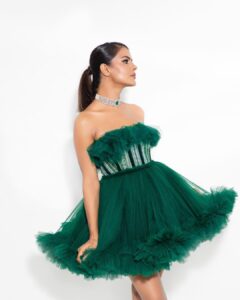 Priyanka Chahar Choudhary Instagram - Last pic is my fav ✨✨✨

Stylist: @kmundhe4442 
Photographer: @akshayphotoartist 
Editor: @piyush_gupta__24 
Makeup & Hair: @jidnyasa_makeup 
Outfit: @amr_couture 
Jewellery: @tikamdasmotiramjewellers 
Team: @greenlight__media 

#priyankachaharchoudhary #pinkvillastyleicons2023