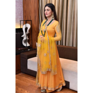 Ragini Khanna Instagram - Thank you @nikitakhattararya for your hospitality 🙏🏼 hope to see you soon #ootd #eventdiaries #delhi #fairytaleexhibition ☀️⭐️