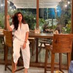 Reem Shaikh Instagram - Brewing love … Wearing - @_anuki.n Styled by - @anusoru @nidhikurda The Backyard Brew