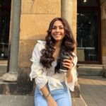 Reem Shaikh Instagram - Today's good mood is sponsored by coffee Fort, Bombay