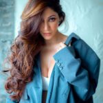 Reyhna Malhotra Instagram – Magic💫💫💫💫💫🌈
No one should be comfortable disrespecting you – Thomas Shelby

💄 @cashmakeupartistry 
📷 @darshan.bhanushali_