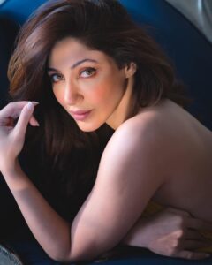 Reyhna Malhotra Instagram - Magic💫💫💫💫💫🌈
Time to say hello 👋