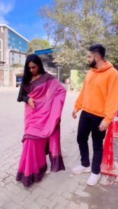 Rohit Suchanti Instagram - Areeee mein toh Chashma Dhund Raha tha 🤣🤣🤣🤣

#bhagyalakshmi #funnyreels