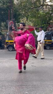 Rohit Suchanti Instagram - Ladki khush , Police khush , Hum Khush 😂🤣😂🤣
Romantic hona zaroori hai 🤪 

#reels #rishmi #bhagyalakshmi