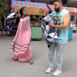 Rohit Suchanti Instagram - Pillow fight anyone ??? 🤣🤣🤣🤣 We’re back 🤣🤣 #bhagyalakshmi #reels #funnyreels