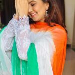 Roopal Tyagi Instagram - Humne kaha hai.. tum bhi kaho! Happy Republic Day 🇮🇳 #indian #hindustani