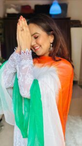 Roopal Tyagi Instagram - Humne kaha hai.. tum bhi kaho! 
Happy Republic Day 🇮🇳 

#indian #hindustani