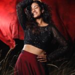 Roshini Haripriyan Instagram - She who leaves a trail of glitter is never forgotten ♥️ Styled by @paviiiee_08 Outfit: @soul__spectrum Photography Team: @shotsbyuv @blackshadowsfotography @sat_narain #roshniharipriyan