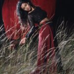 Roshini Haripriyan Instagram - She who leaves a trail of glitter is never forgotten ♥️ Styled by @paviiiee_08 Outfit: @soul__spectrum Photography Team: @shotsbyuv @blackshadowsfotography @sat_narain #roshniharipriyan