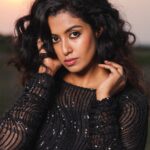 Roshini Haripriyan Instagram - She who leaves a trail of glitter is never forgotten ♥️ Styled by @paviiiee_08 Outfit: @soul__spectrum Photography Team: @shotsbyuv @blackshadowsfotography @sat_narain #roshniharipriyan