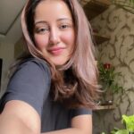 Roshmi Banik Instagram - Ji haan, I woke up like this…! 🧸