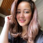 Roshmi Banik Instagram - Ji haan, I woke up like this…! 🧸