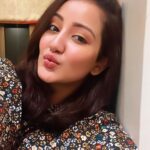 Roshmi Banik Instagram - Rise above it all ✨🪬