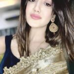 Roshmi Banik Instagram - “Qaid khanë hai bin salakhon kë Kuch yun charchë hai meri aankhon kë.” #throwback #indianwear #desi