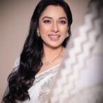 Rupali Ganguly Instagram - 𝗙𝗼𝗿 𝗧𝗵𝗲 𝗟𝗼𝘃𝗲 𝗢𝗳 𝗪𝗵𝗶𝘁𝗲 🤍 . . . . . . . . . . . . . . . . Look Director : @rajitkumra Stylist : @stylebysaachivj Stylist Team : @sanzimehta777 Photographer : @ashish_ojha_photography Saree By : @tyaarindia Jewellery By : @popley.eternal Make Up : @jayprakashpal20 Hair : @stylistsony Media Relations : @brandnbuzz #awardseason #anupamaa #rupaliganguly #jaimatadi #jaimahakal #whitesaree #diamondjewellery #sundayvibes #trending #instagood #radiocity #bigimpactawards2023 #blessed #grateful Mumbai, Maharashtra
