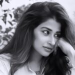 Saba Khan Instagram - l'amour est beau ❤️ . . . #sabakhan