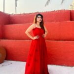 Saba Khan Instagram - ❤️ . Outfit - @manishkumar330_ #trending #reelsinstagram #instagram #reels #explorepage #engagement #trending #sabkhan #instadaily #instvairal #recent4recent