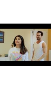 Saba Khan Instagram - Gunaah Karde ❤️
.
.
Guys make reels and do tag us. The best reels will be uploaded on our Insta story 🤗
.
@umarriazz91 @radiance_entertainmentofficial @musical_dipeshagarwal @zeemusiccompany 
.
#reels #instareels #gunaahkarde #sabakhan