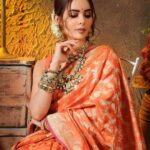 Sana Sayyad Instagram - NAVRATRI:- DAY 7 featuring @sana_sayyad29 as the Modern Indian Goddess where she represents the color ORANGE 🧡 . Shoot Concept & Designed By:- @nehaadhvikmahajan @bridalsbynam . 💄MUA , Hair & Styling :- @nehaadhvikmahajan . 🥻Saree :- @kankatala_ . 💍Jewelery :- @pooja_diamond . 🎥:- @abhay_r_kirti . Makeup :- @maybelline . Managed By :- @allboutcommunication . #sanasayyad #makeup #ootd #nehaadhvikmahajan #makeupbyme💄 #nammakeovers #bride #to #be #bridal #look #bridalmakeupartist #destinationweddingmakeupartist #weddingmakeup #hair #hairstyling #nammakeovers #bollywood #television #makeupartist #mumbai #traveller #all #over #the #globe