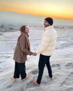 Sana Sayyad Instagram - Some bonds & smiles are truly forever 🌹… Happy 4 yrs to us Mrs Shergill #drikshit #divyadrishti #theoriginalshergills 
Special thanks to all fandoms for keeping us alive 😁❤️
.
.
.
.
.
#sanasayyad #adhvikmahajan #sanvik