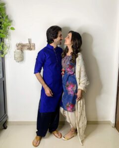 Sanaya Irani Instagram - It was sooo hard for us to keep a straight face  @itsmohitsehgal 😃😃. Here’s wishing everyone a crazy Happy Diwali just like ours 😊😊. 
Outfit @gopivaiddesigns @6degree.store