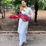 Sanaya Pithawalla Instagram - Bura na Mano holi hain 💙💜🧡💚💛