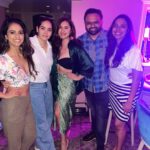 Sanaya Pithawalla Instagram - Thanks to each and everyone for making it for our event last night ♥️ Love you guys 🥰 Another bangin event with @palak.purswani @devashishofficial9 done right @narathaiindia 😁 Nara Thai Colaba