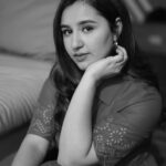 Sanaya Pithawalla Instagram - Na woh samaj sake na hum…. ♥️
