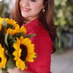 Sanaya Pithawalla Instagram - You’re a sunflower 🌻 Don’t let anybody tell you otherwise 😁 Wearing @aaruviruchiverma ♥️