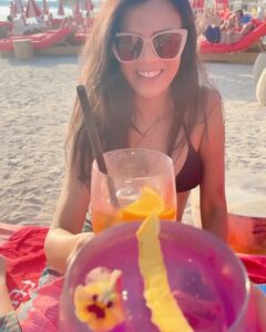 Sanaya Pithawalla Instagram - Last beach day in DXB done 🏖️