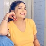 Sapna Choudhary Instagram - 🤘🏻इतना ग़ौर से मत देखो हम वो ही है , जो पहले थे … 🤨 @sonotekmusic @faristagaurav #reels #réel #reelsinstagram #reelitfeelit #reelkarofeelkaro #desiqueen #desigirl #desi #sapnachaudhary #sapnachoudhary #sapnaharyanvi #haryana #haryanvi #positivevibes #positivity #thankgodforeverything