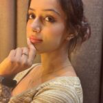 Sargun Kaur Luthra Instagram - The smile that you gave me Even when you felt like dyin' We fall apart as it gets dark I'm in your arms in Central Park There's nothin' you could do or say I can't escape the way I love you I don’t want to , but i love you