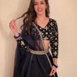 Sargun Kaur Luthra Instagram - No time to be bored in a world as beautiful as this so live while you’re alive 🦋 Aaj ka gyaan