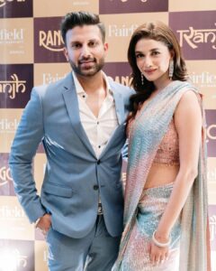 Sauraseni Maitra Instagram - Here’s looking back to an evening filled with fun, laughter, love and fashion! ❤️ 
Thank you @rangoliindia @ranjhindia for making me a part of your extensive journey 🙏🏽

#riwayat #launch #calendarlaunch #calendar2023 #fashioncalendar #eventday #collectionlaunch #bridalcollection #friendsandfamily #rangoliindia #ranjhindia #ethnicwear