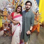 Sayantani Ghosh Instagram - Subho Ashtami 🌺 . . . @anugrah0070 . #pujo #ashtami #subhoashtami #durgapuja #happypujo #bestwishes #blessings #seekblessings #prayers #maadurga #bengali #duggadugga #together #happiness #happy #smile #mrandmrs #love #festival #indianfestival #navratri #instagram #monday #instalike #instalikes #postoftheday #instalove #haveaniceday ❤️